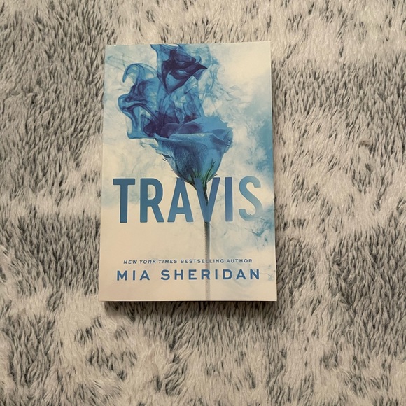 📚3/$28 books 📚 - Picture 1 of 3